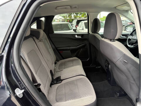 2021 Ford Escape SE