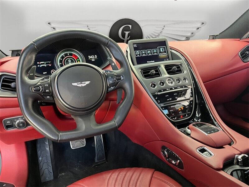 2020 Aston Martin DB11 AMR