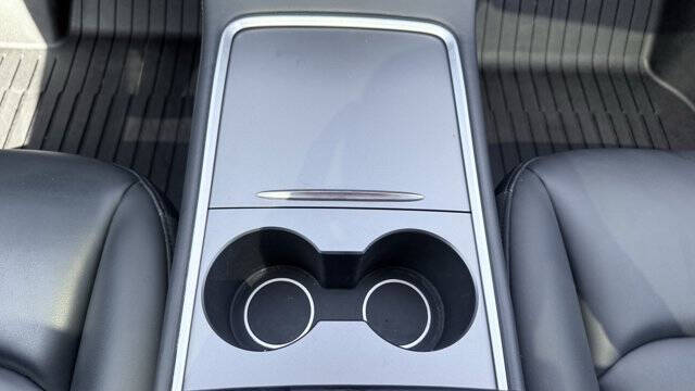 2024 Tesla Model Y Performance