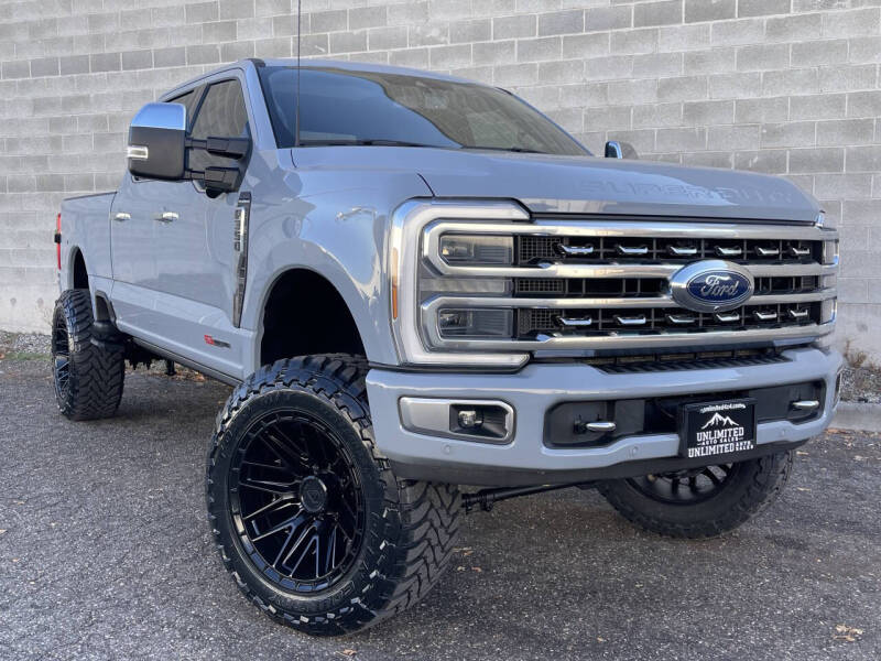 2024 Ford F-350 Super Duty Platinum's photo