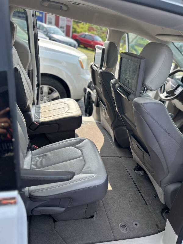 2019 Chrysler Pacifica Touring L Plus