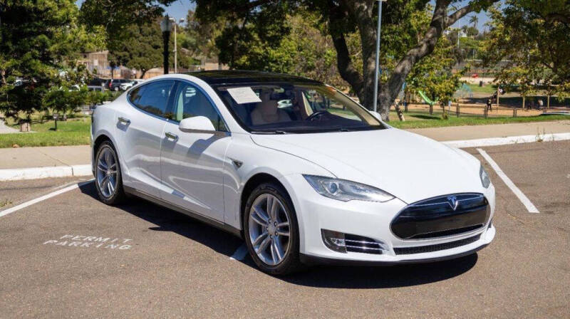 2012 Tesla Model S Signature Performance