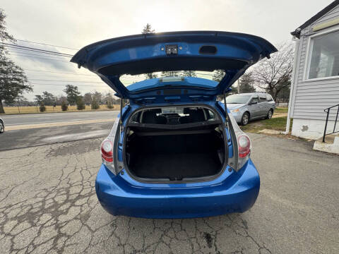 2013 Toyota Prius c Four
