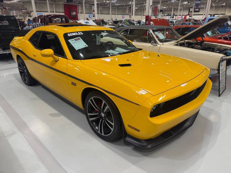 2012 Dodge Challenger SRT8 Yellow Jacket