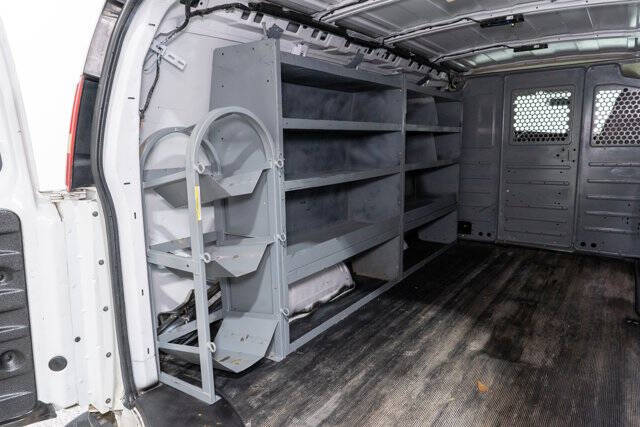 2017 GMC Savana 2500