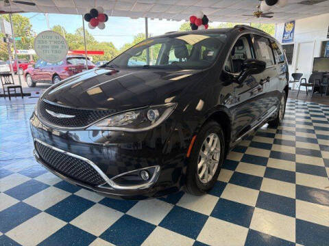 2020 Chrysler Pacifica Touring L