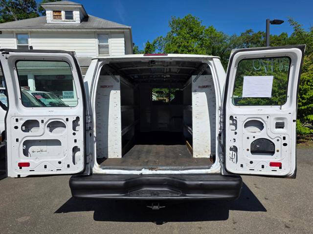 2011 Ford E-Series E-350 SD