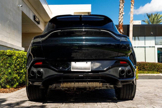 2025 Aston Martin DBX 707