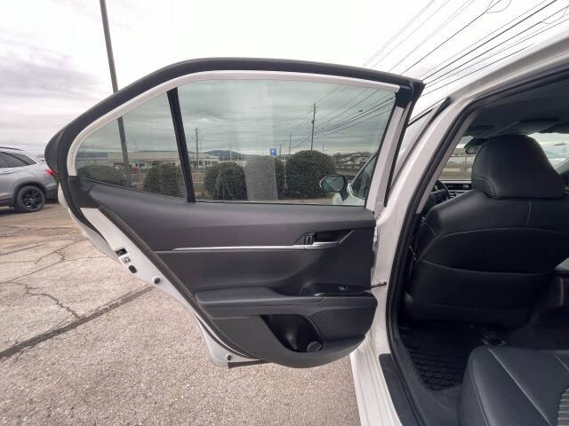 2019 Toyota Camry LE