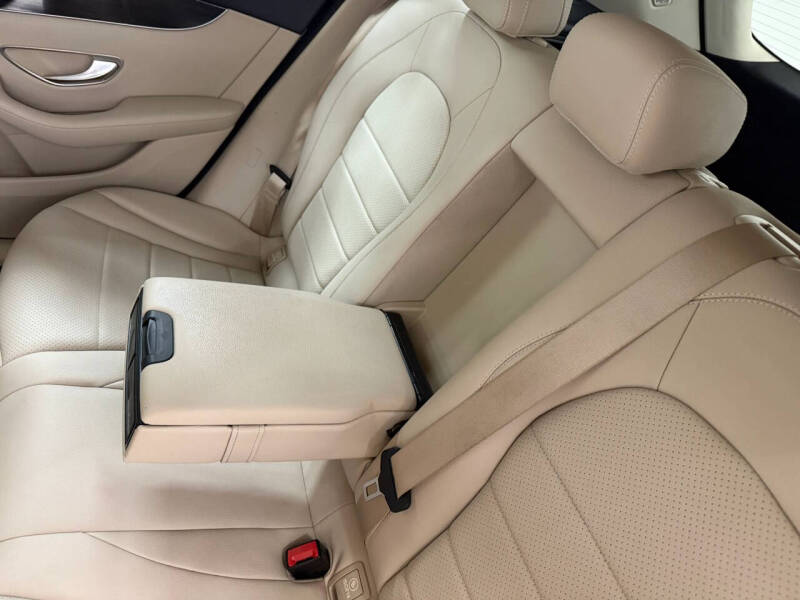 2020 Mercedes-Benz GLC GLC 300