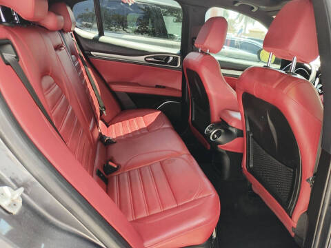 2019 Alfa Romeo Stelvio Ti