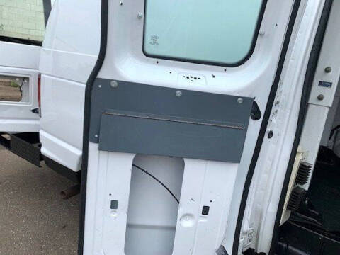 2005 Ford E-Series E-350 SD