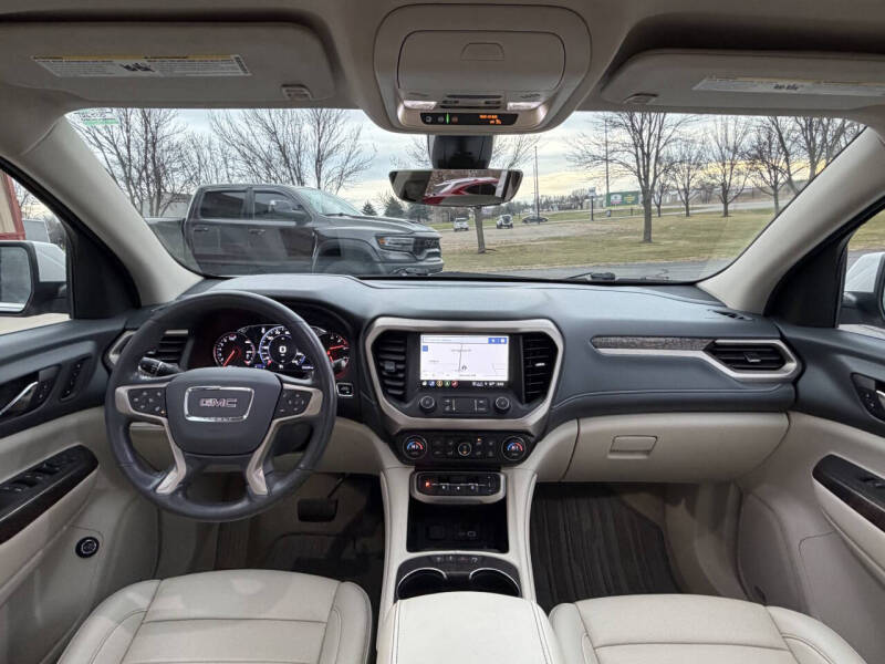2021 GMC Acadia Denali