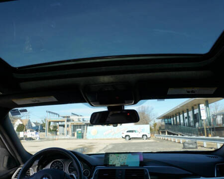 2018 BMW 3 Series 330i xDrive