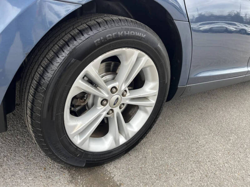 2018 Ford Taurus SE
