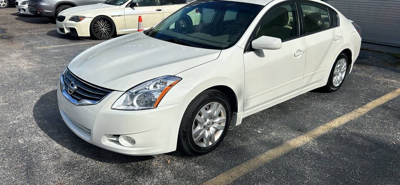 2012 Nissan Altima for sale at Amico Auto Sales in Margate, FL