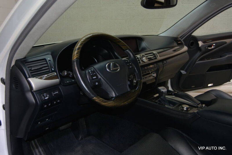 2015 Lexus LS 460