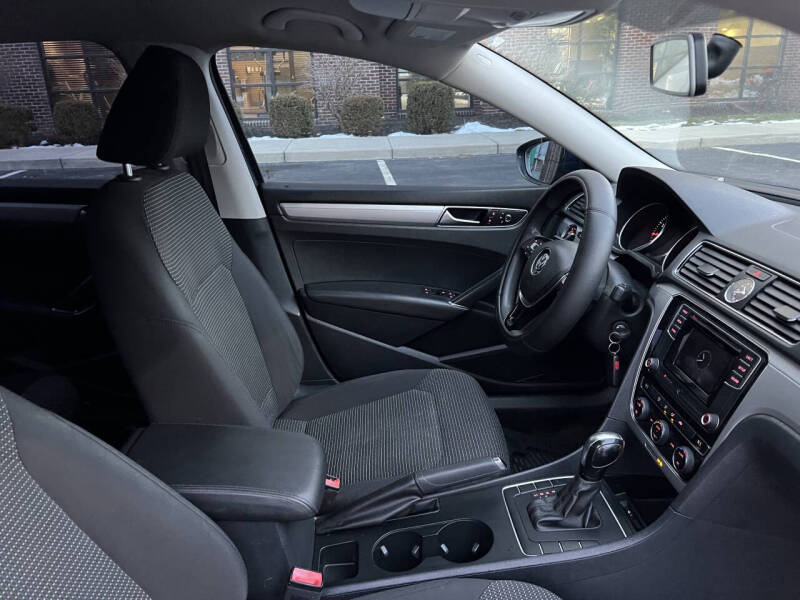 2017 Volkswagen Passat 1.8T S