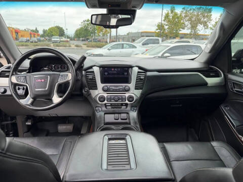 2015 GMC Yukon XL SLT