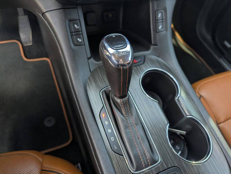 2017 GMC Acadia SLT-1