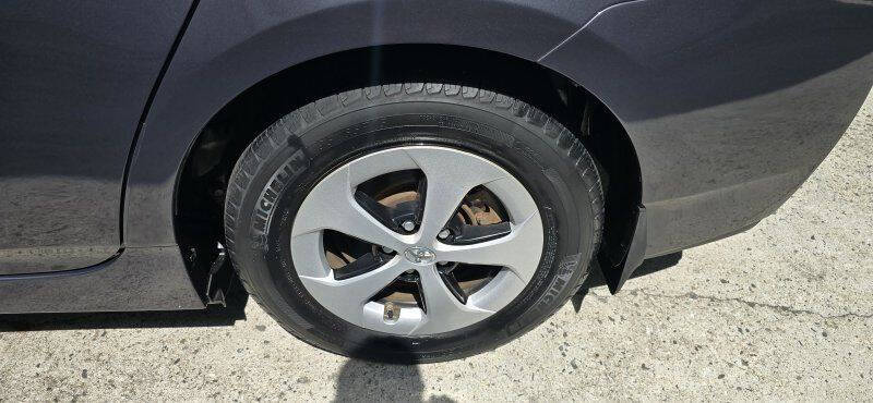 2013 Toyota Prius Three