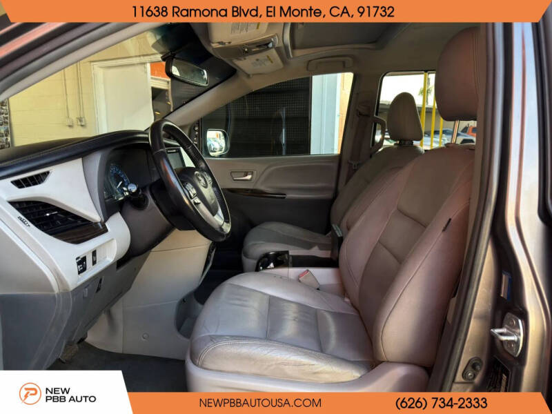 2017 Toyota Sienna