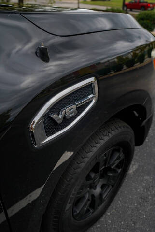 2017 Nissan Titan SV