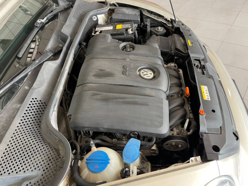 2012 Volkswagen Beetle 2.5L