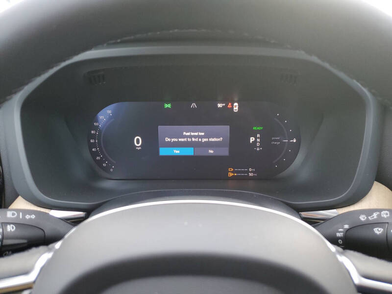 2026 Volvo XC60 T8 Plus