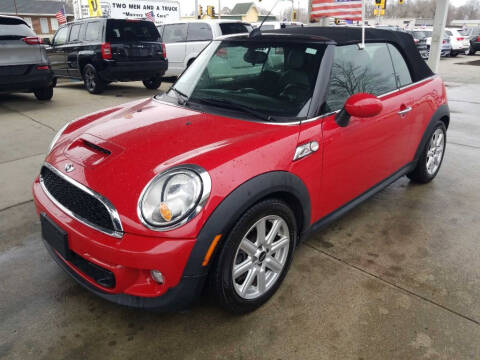 2011 MINI Cooper for sale at SpringField Select Autos in Springfield IL