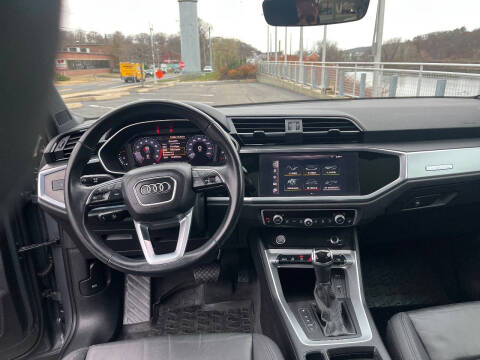 2020 Audi Q3 quattro Premium 45 TFSI