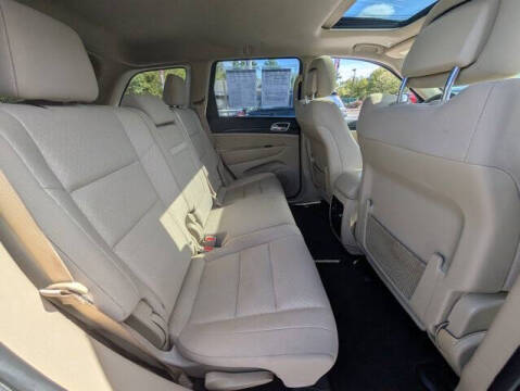 2020 Jeep Grand Cherokee Laredo E