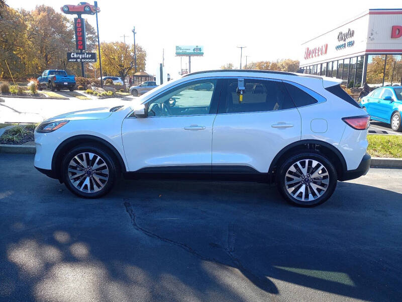 2022 Ford Escape Titanium