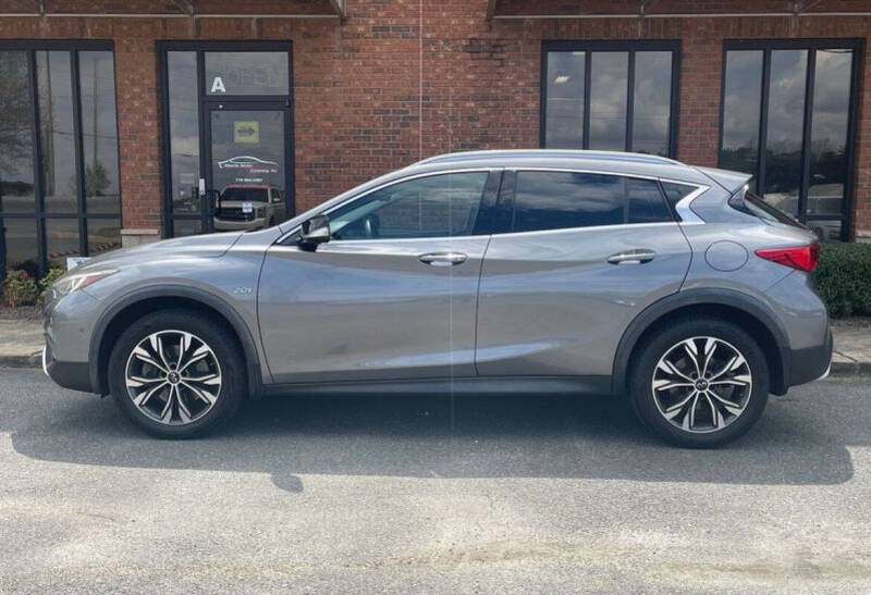 2018 Infiniti QX30 Essential
