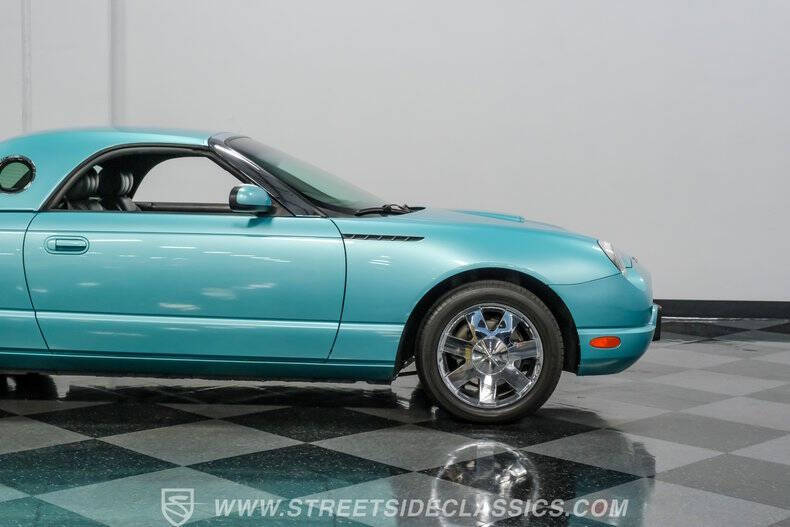2002 Ford Thunderbird Deluxe