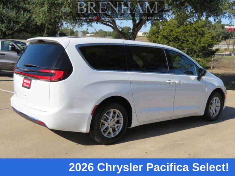 2026 Chrysler Pacifica Select