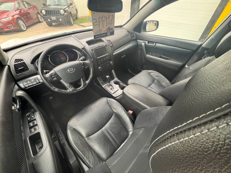2011 Kia Sorento SX