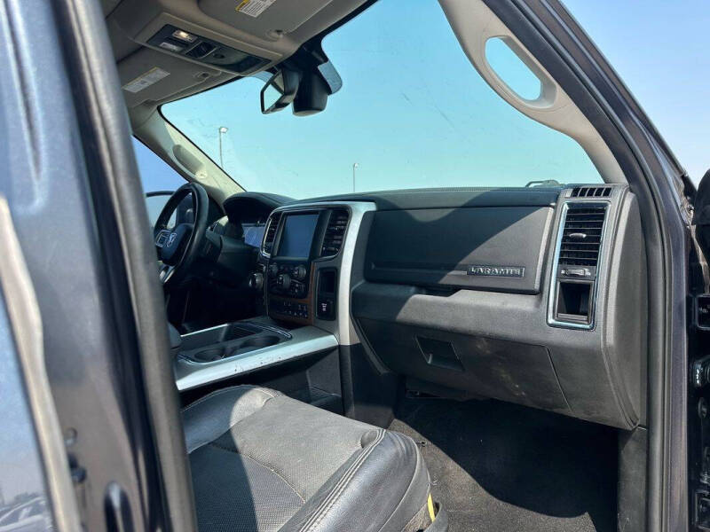 2016 RAM 1500 Laramie