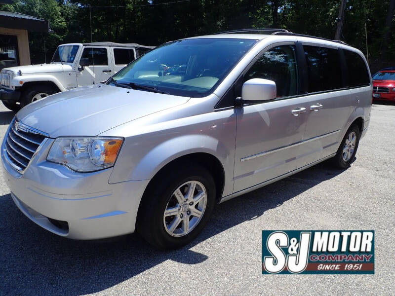 2010 Chrysler Town and Country Touring