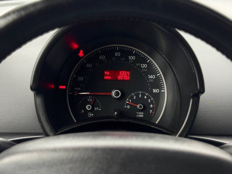 2009 Volkswagen New Beetle Base PZEV