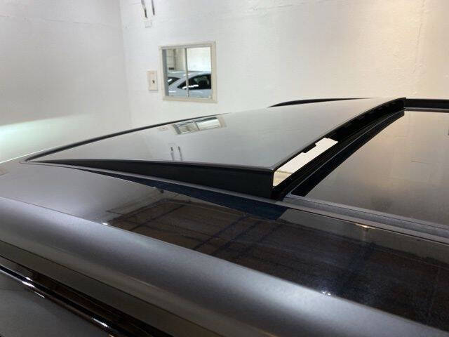 2022 Audi e-tron quattro Premium