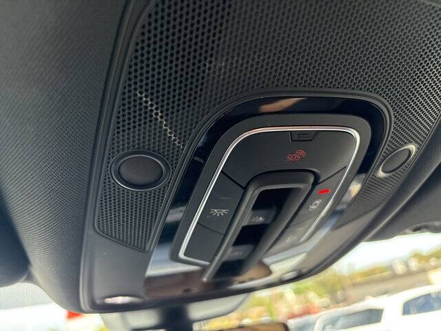 2024 Audi Q8 e-tron quattro Premium