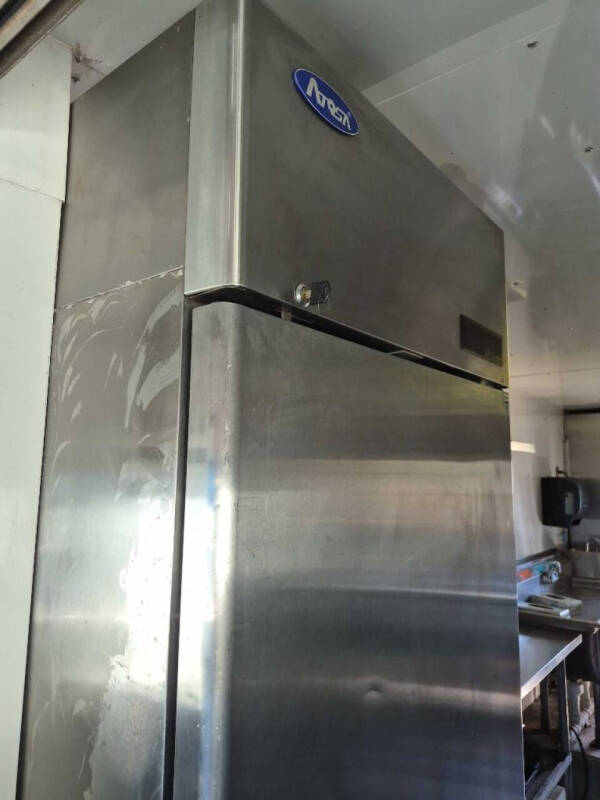 2001 Freightliner MT55 Chassis