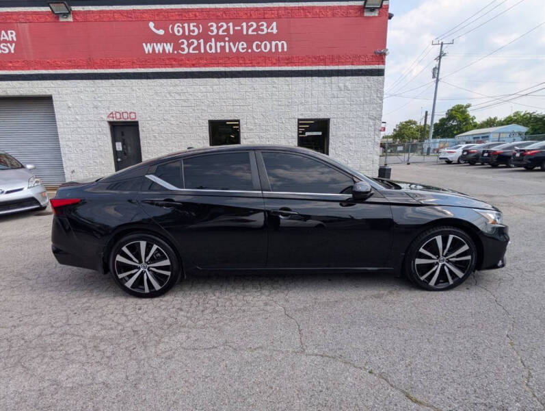 2022 Nissan Altima 2.5 SR