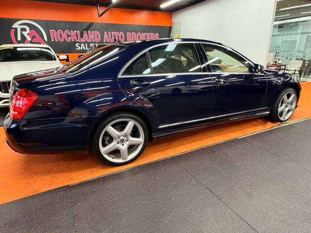 2010 Mercedes-Benz S-Class S 550 4MATIC