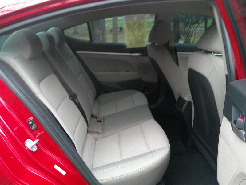 2020 Hyundai Elantra SE