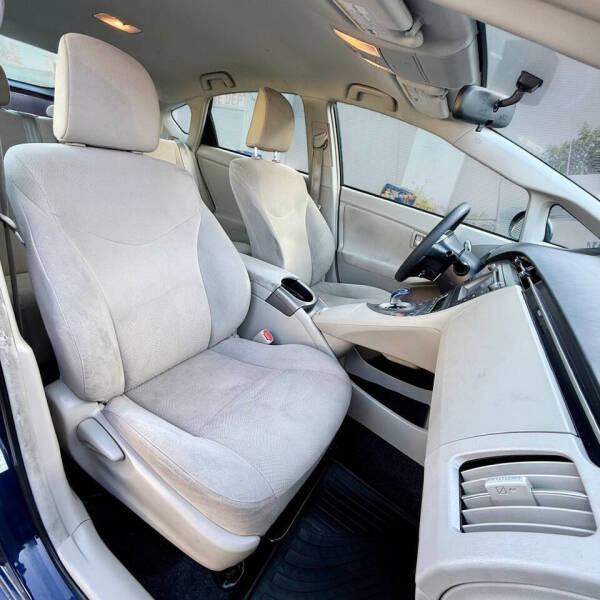 2015 Toyota Prius Three