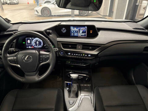 2022 Lexus UX 250h