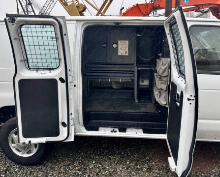 2010 Ford E-Series E-250