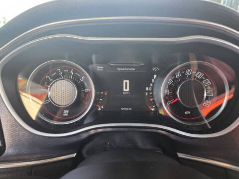 2015 Dodge Challenger SXT Plus
